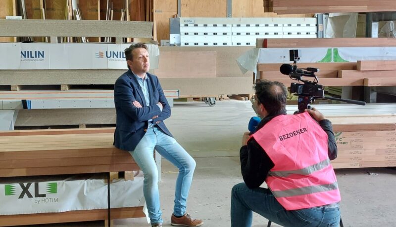 Anton Exel directeur TIFA Lemele - reportage RTV Oost